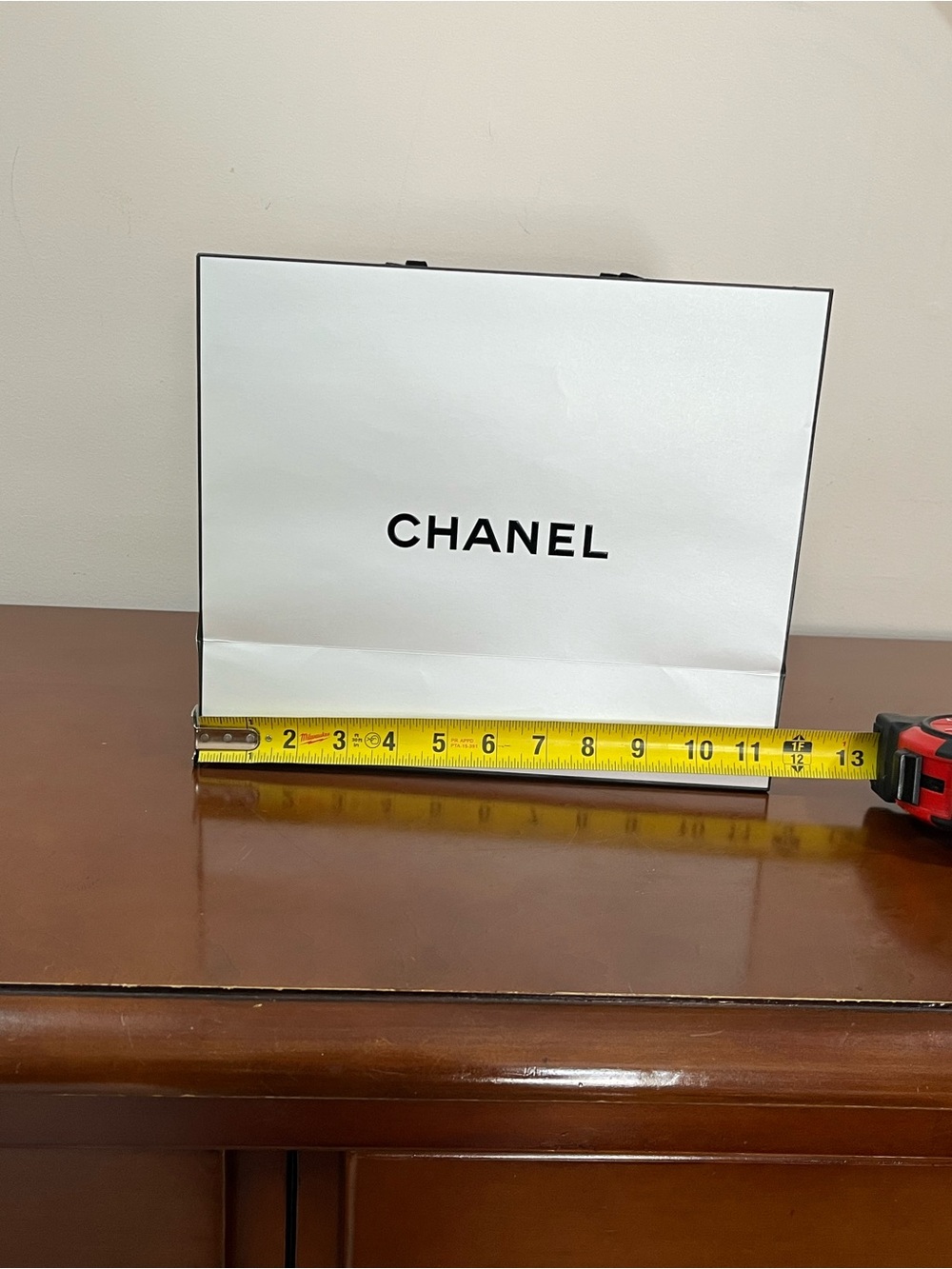 Chanel paper bag with Chanel box and ribbon - Picture 7 of 7